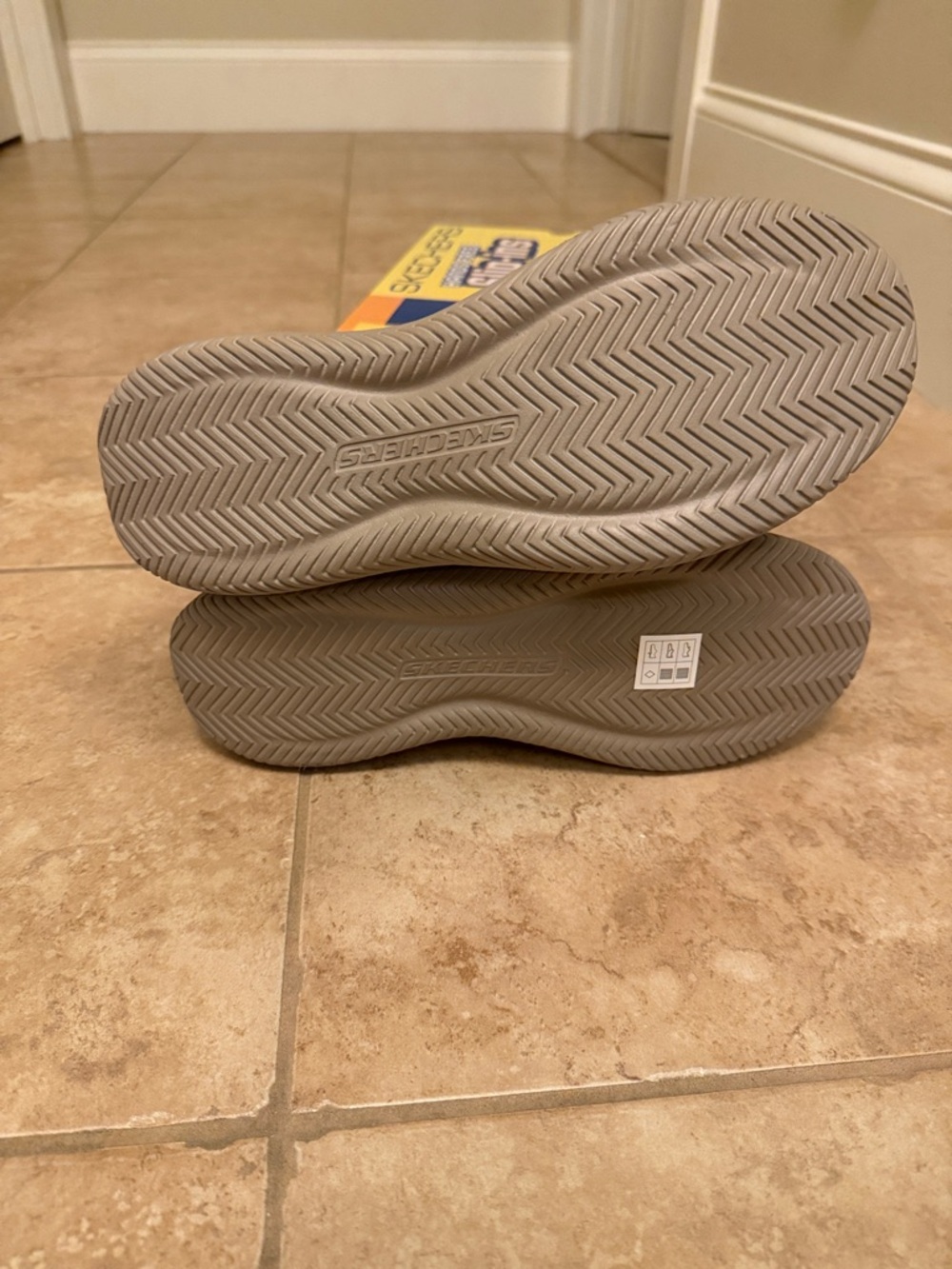 SKECHERS men’s Slip-ins RF: Hasting - Niko - Picture 15 of 16
